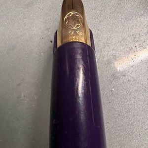 Montblanc luxurious Gold Tip pen, never used comes with Box!!!